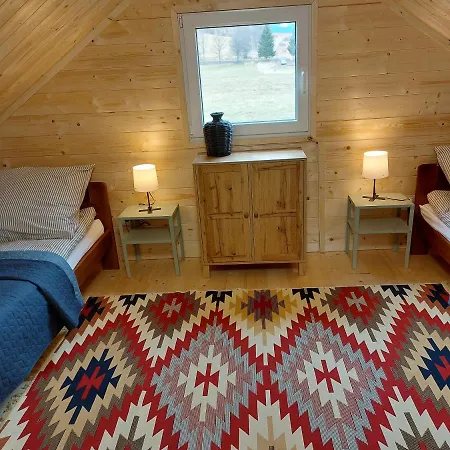 Sudecka Wiata-domki グウシツァ